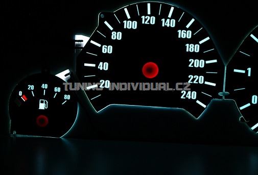 indiglo-polepy-zmena-mph-km-bmw-e-34-2.jpg (505343)