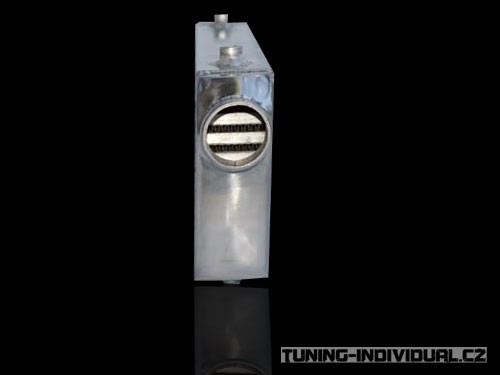 https://tuning-individual.cz/eshop//images/foto/intercoolery-uni/700%20x%20180%20x%2065mm/4.jpg