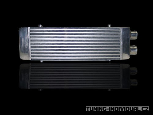 https://tuning-individual.cz/eshop//images/foto/intercoolery-uni/IC%20outs%20on%20one%20side/Maly/iconeside1.jpg